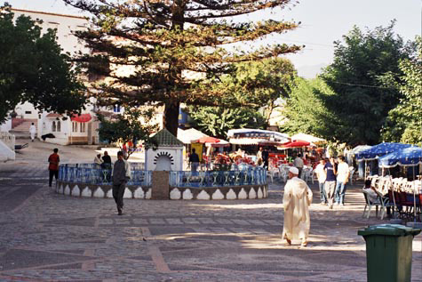 plaza outa hammam chefchaouen