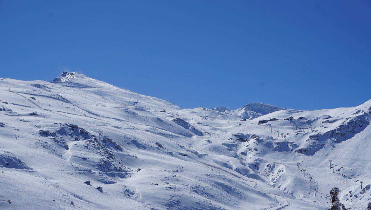 vista-del-veleta-sierra-nevada-marzo-